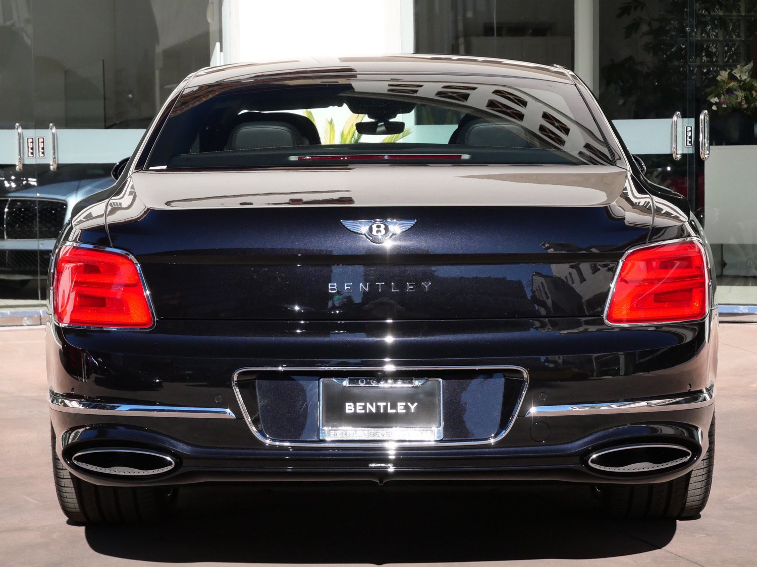 New 2026 Bentley Flying Spur V8 AWD/4WD image 8