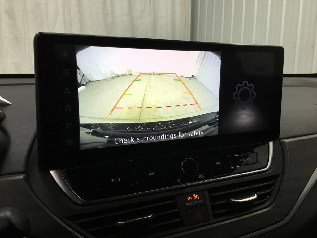 Used 2024 Nissan Altima 2.5 SV w/ SV Premium Package FWD image 25