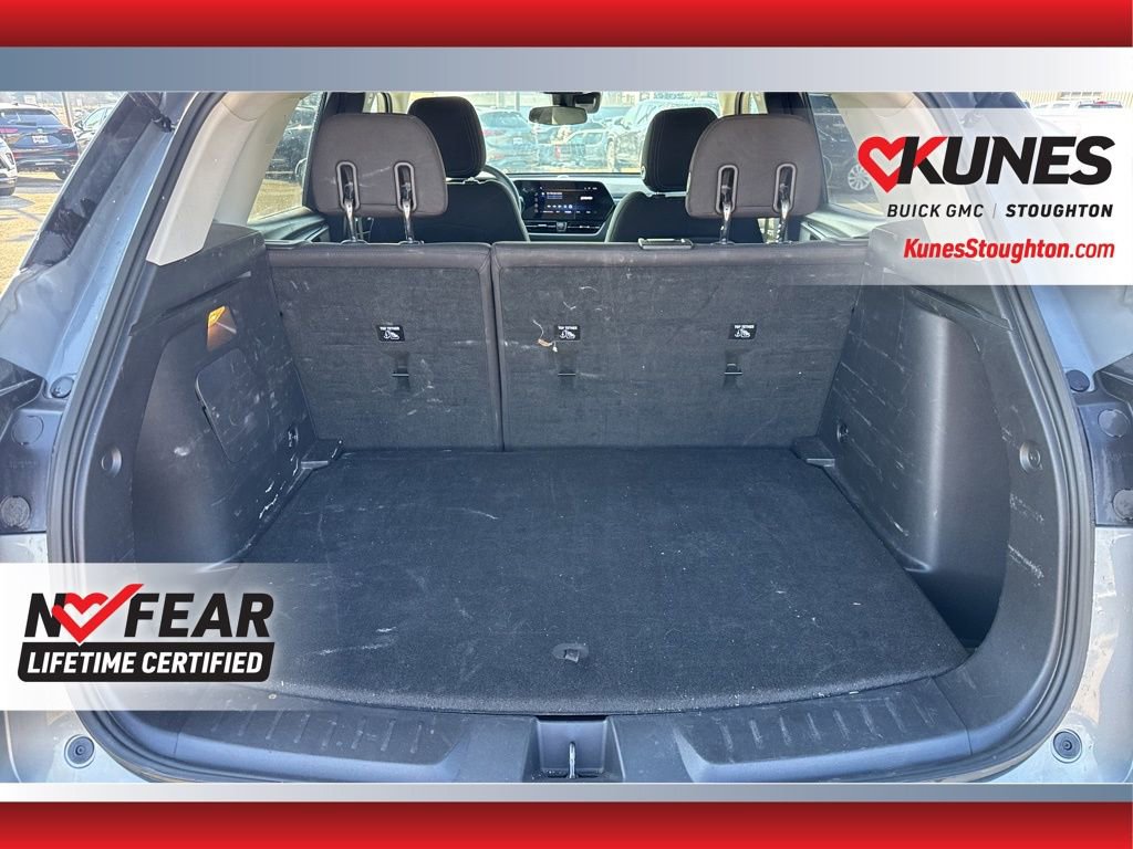 Used 2025 Chevrolet TrailBlazer LT image 39