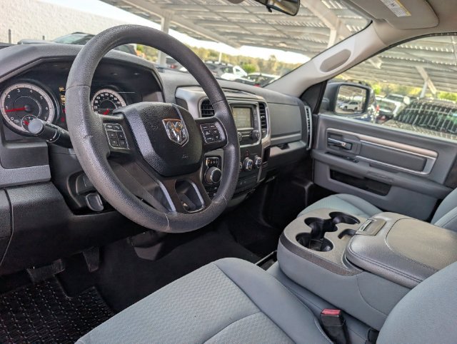 Used 2019 RAM 1500 Classic SLT AWD/4WD image 9