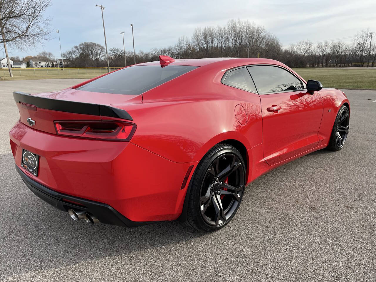 Used 2018 Chevrolet Camaro SS RWD image 8