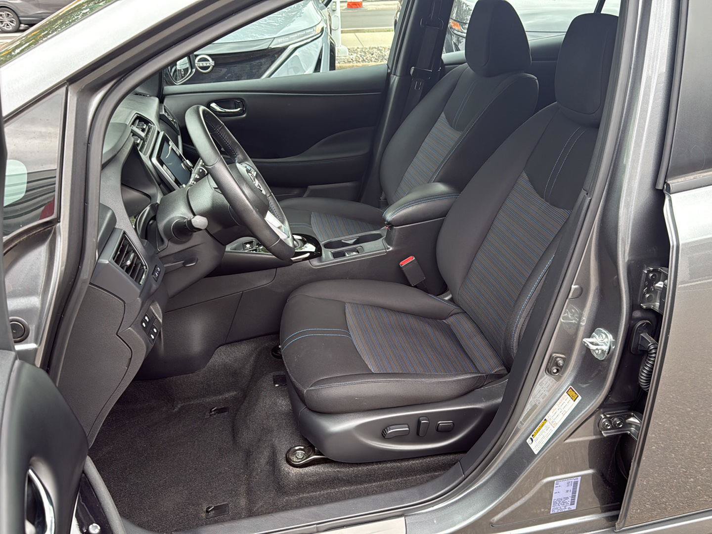 Certified 2025 Nissan Leaf SV Plus FWD image 13