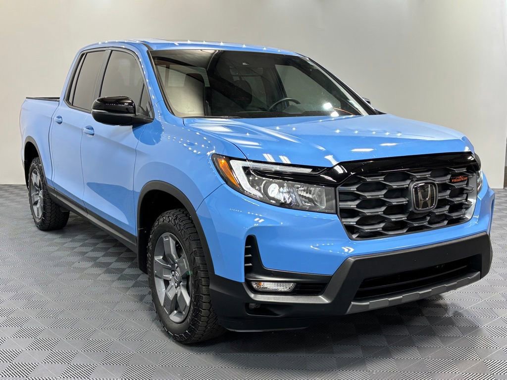 Certified 2025 Honda Ridgeline TrailSport image 8