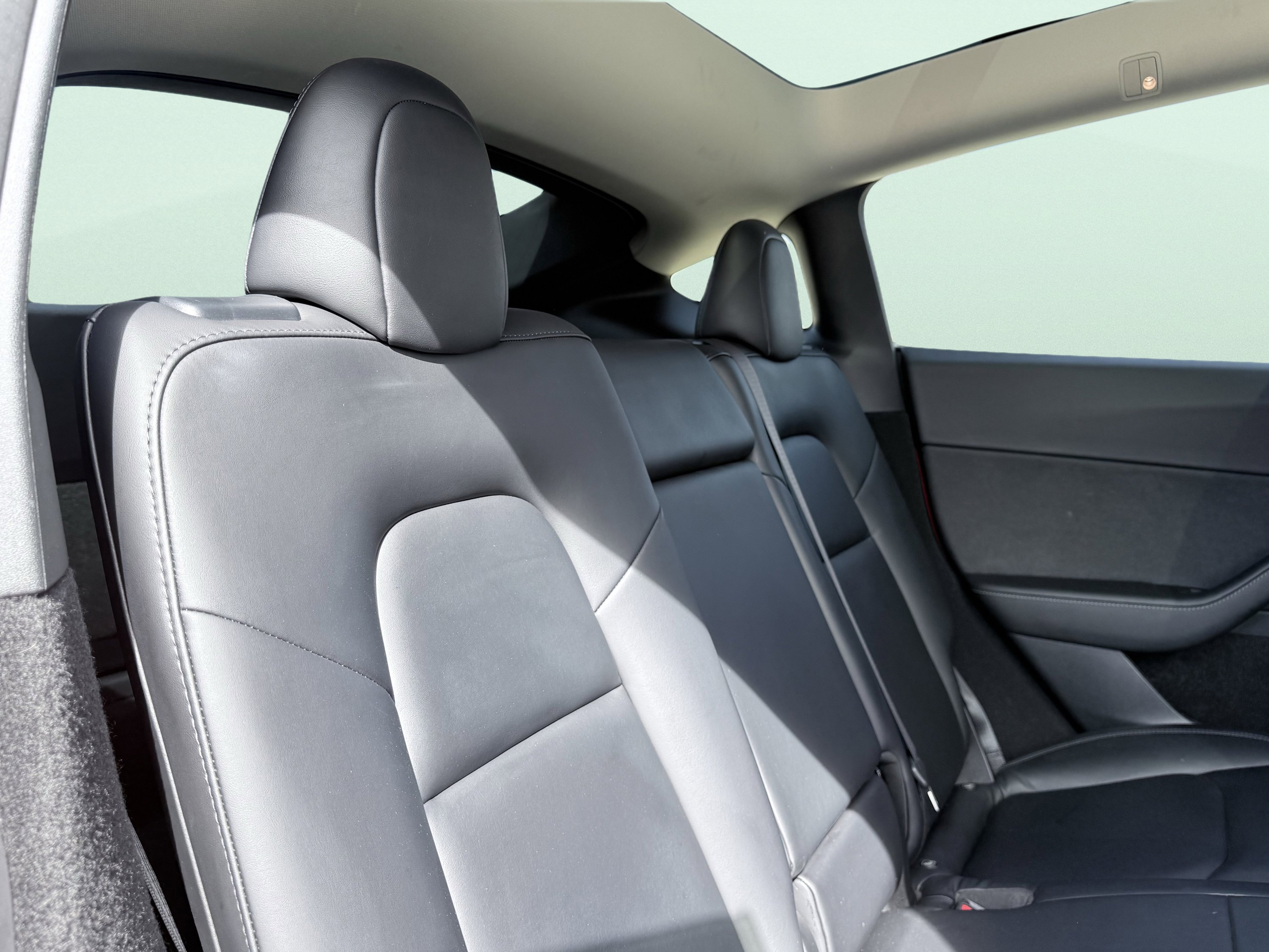 Used 2023 Tesla Model Y Performance image 41