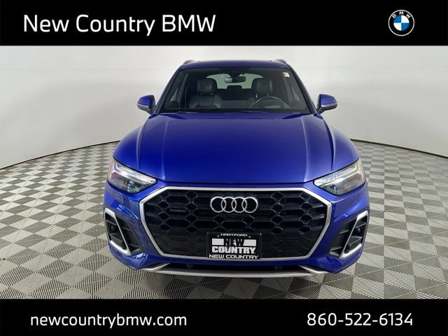 Used 2023 Audi Q5 e Prestige AWD/4WD image 2