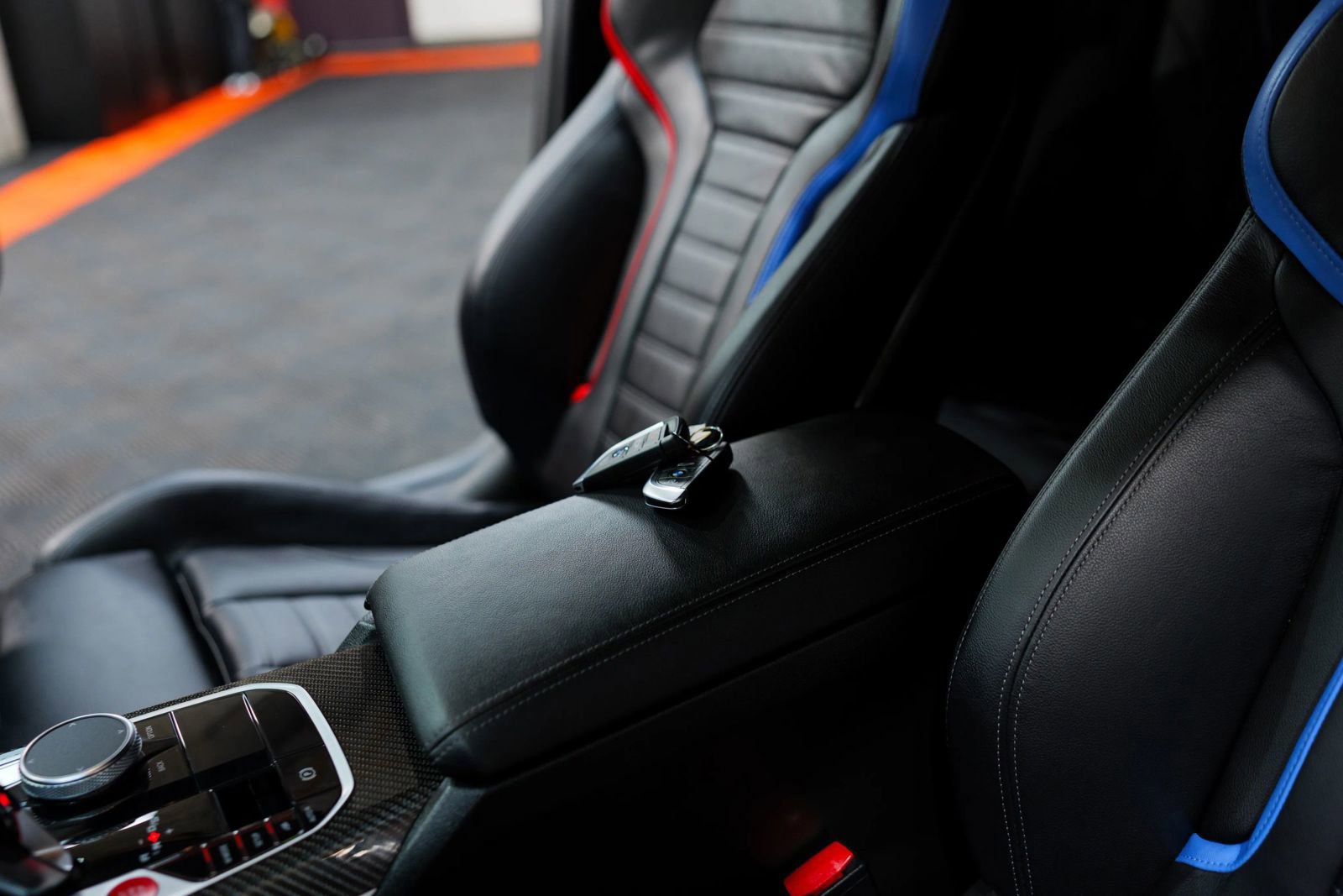 Used 2024 BMW M2 w/ Lighting Package image 34