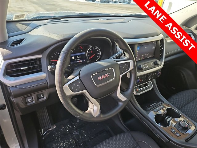 Used 2023 GMC Acadia SLE w/ Driver Convenience Package image 10