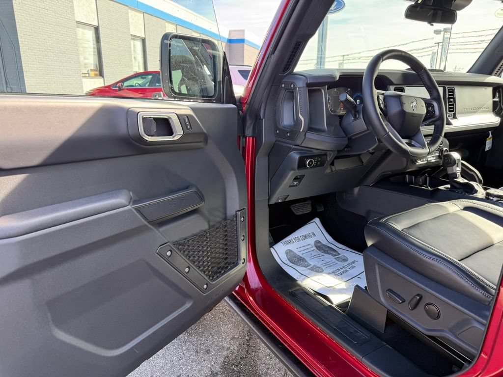 New 2025 Ford Bronco Badlands AWD/4WD image 11