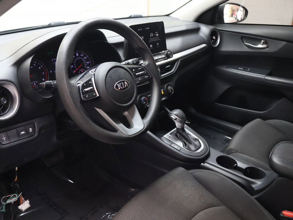 Used 2020 Kia Forte LXS image 17