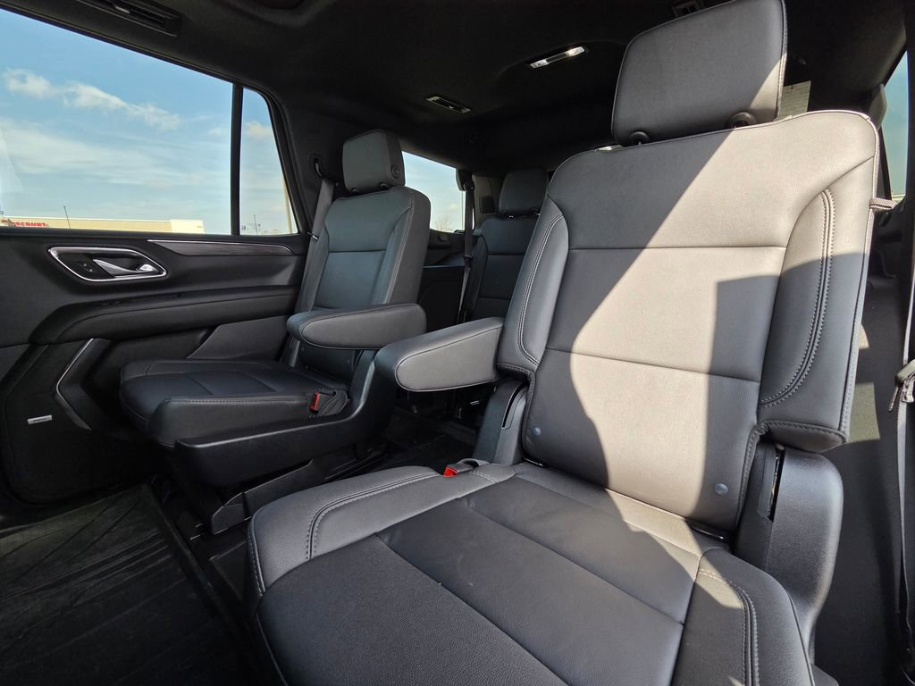 Used 2024 Chevrolet Tahoe Z71 w/ Luxury Package image 25