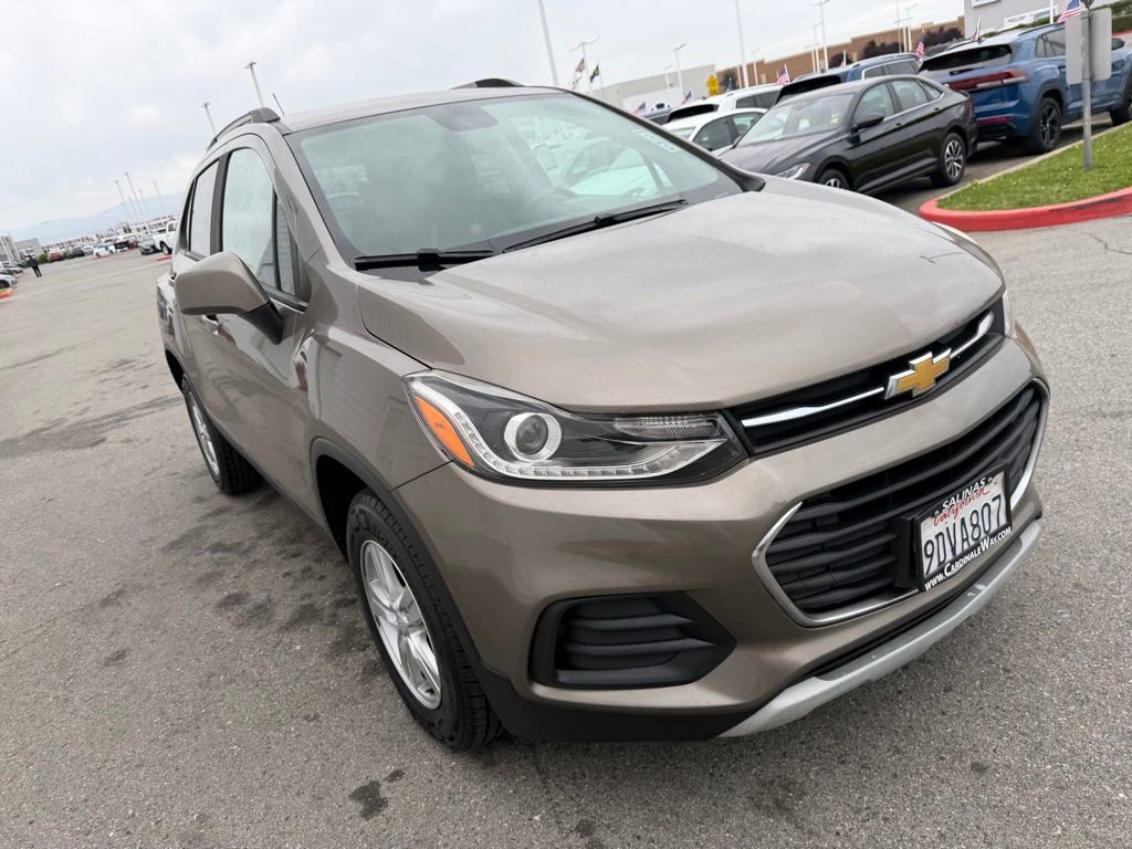 Used 2022 Chevrolet Trax LT w/ Driver Confidence Package image 8