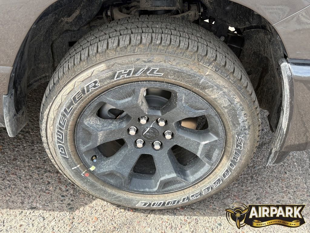 New 2026 RAM 1500 Express AWD/4WD image 9