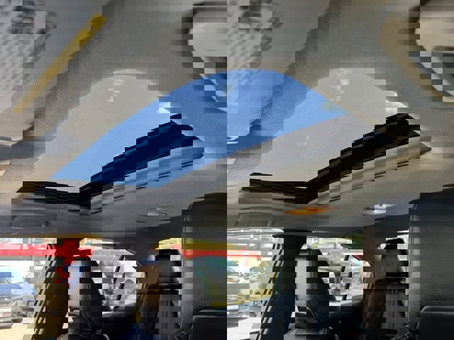 Used 2021 Toyota Corolla XLE w/ Carpet Mat Package (TMS) image 26