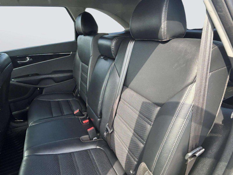 Used 2019 Kia Sorento EX AWD/4WD image 21
