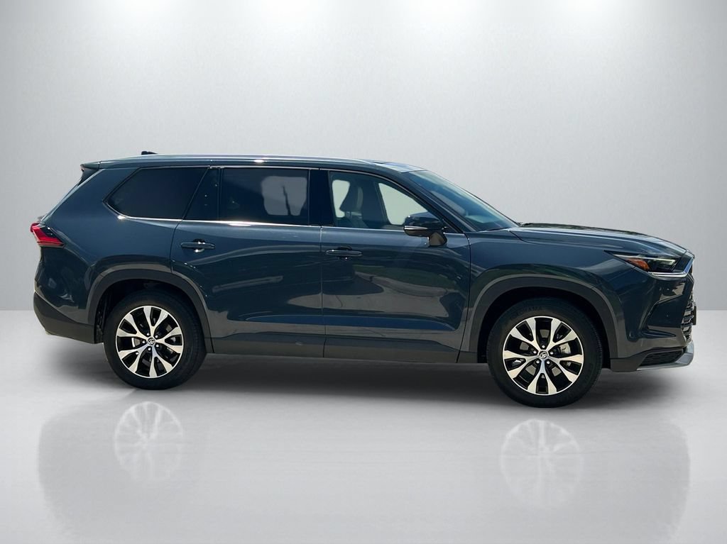 Certified 2024 Toyota Grand Highlander AWD Hybrid image 4