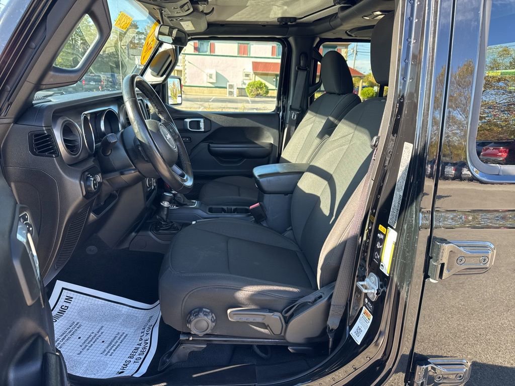 Used 2021 Jeep Gladiator Willys image 14