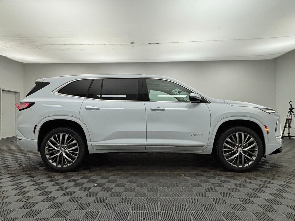 New 2026 Buick Enclave Avenir image 9