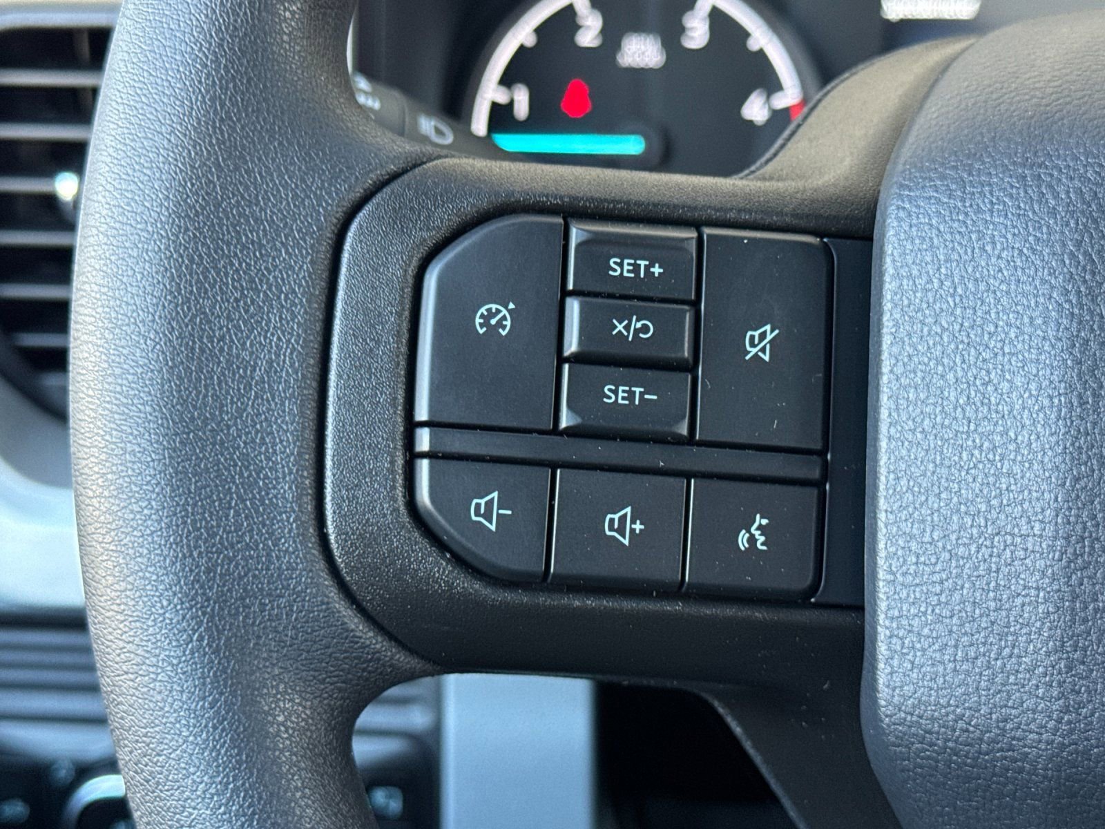 New 2026 Ford F350 XLT w/ 360-Degree Camera Package image 24