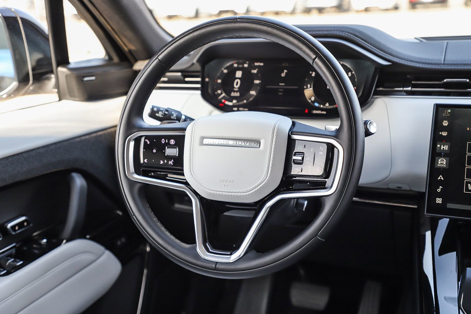 Certified 2024 Land Rover Range Rover Sport SE image 15