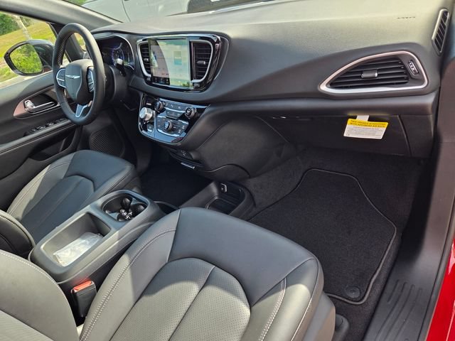 New 2026 Chrysler Voyager LX FWD image 13