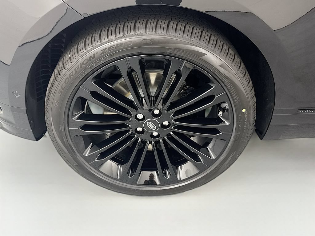 New 2026 Land Rover Range Rover Velar Autobiography AWD/4WD image 32