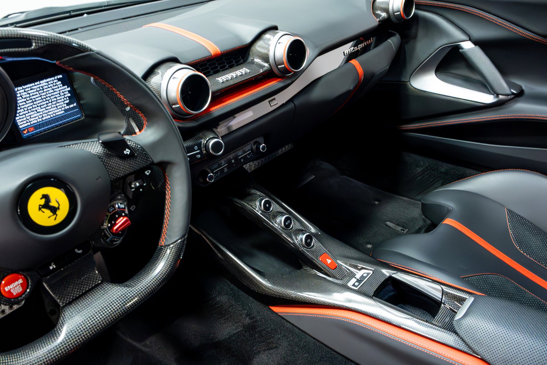 Used 2018 Ferrari 812 Superfast RWD image 68