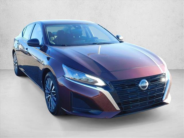 Used 2025 Nissan Altima 2.5 SV FWD image 5