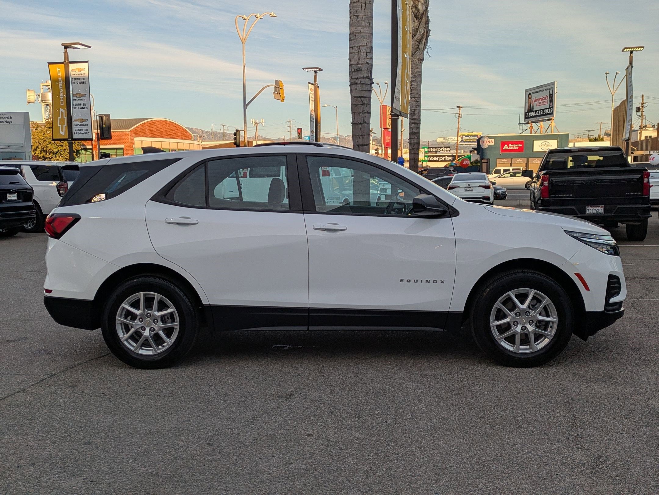 Certified 2023 Chevrolet Equinox LS w/ LPO, Cargo Package image 4