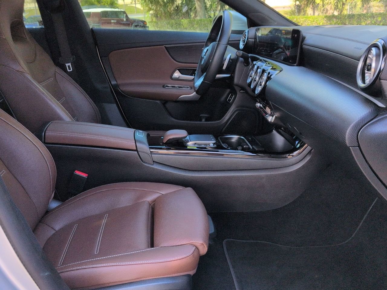 Used 2023 Mercedes-Benz CLA 250 image 26