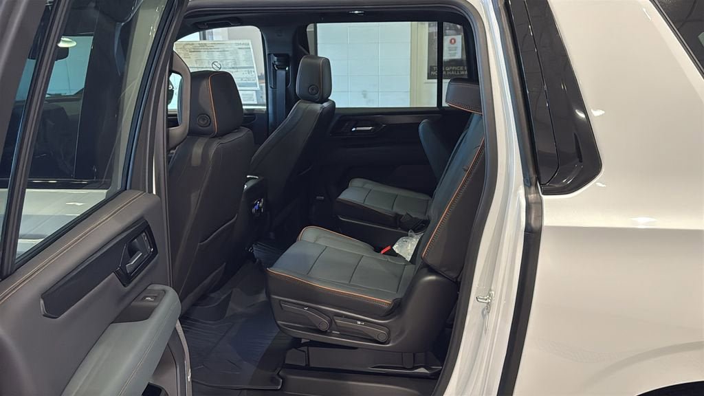 New 2026 GMC Yukon XL AT4 w/ AT4 Premium Package AWD/4WD image 20