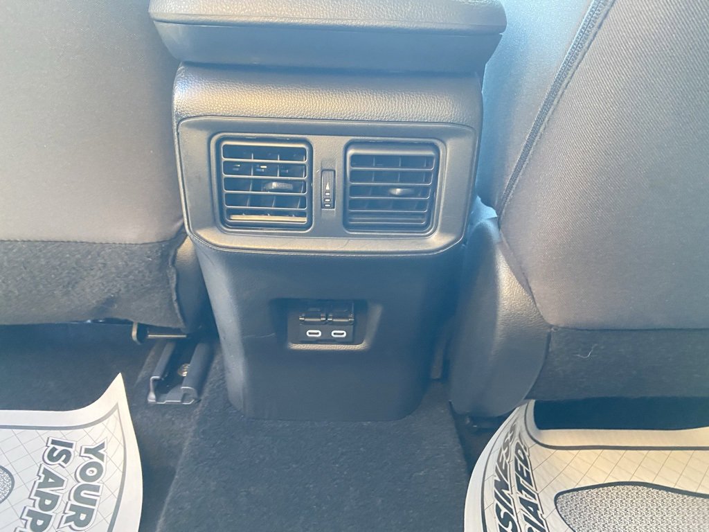 Used 2025 Toyota RAV4 XLE image 27