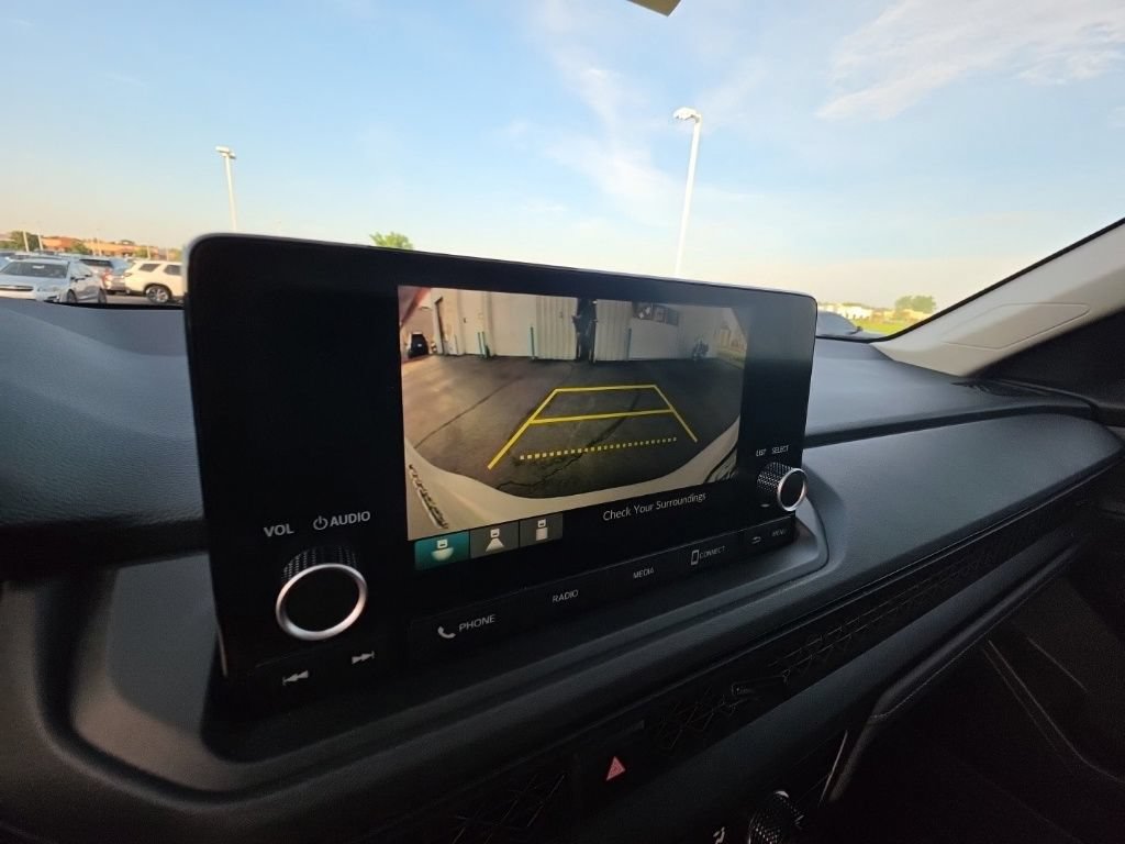 Used 2025 Honda Accord LX image 18