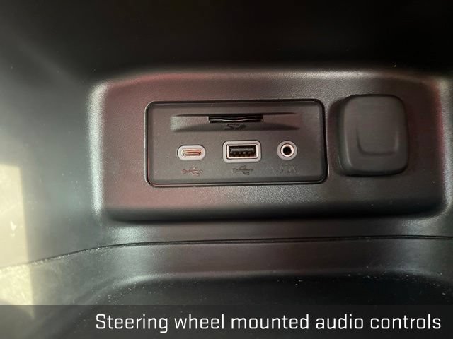 Used 2024 Chevrolet Equinox LT FWD image 30