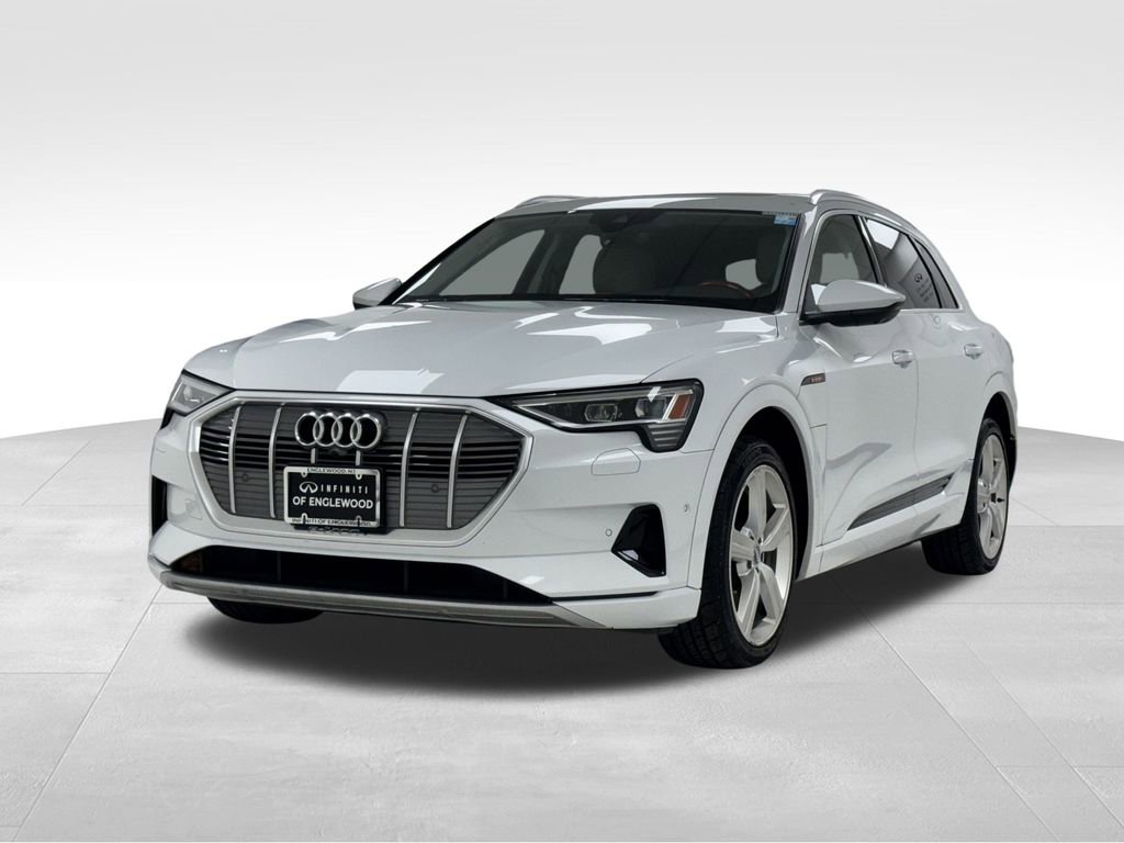 Used 2019 Audi e-tron Premium Plus image 3