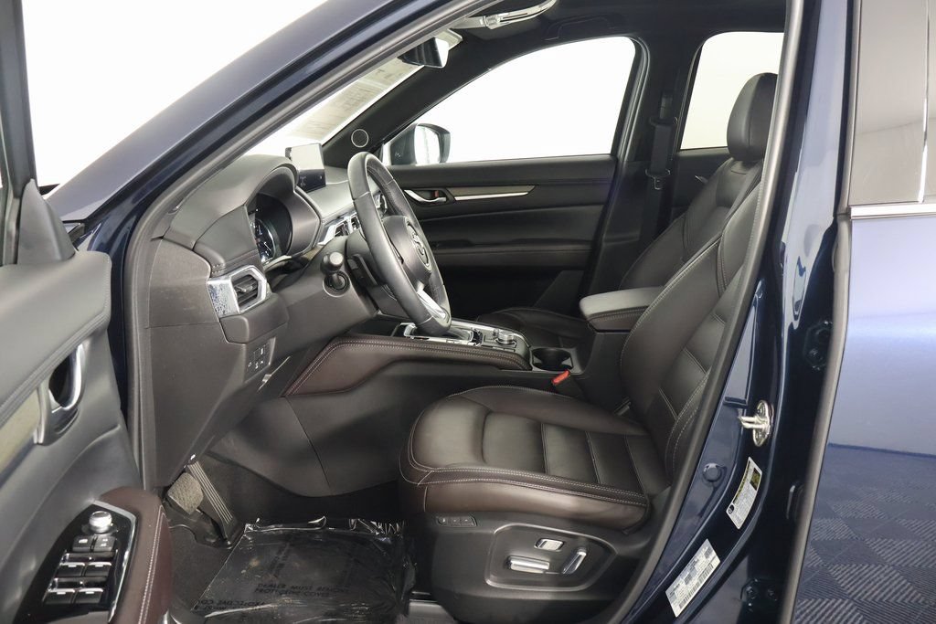 Used 2025 MAZDA CX-5 Signature AWD/4WD image 11