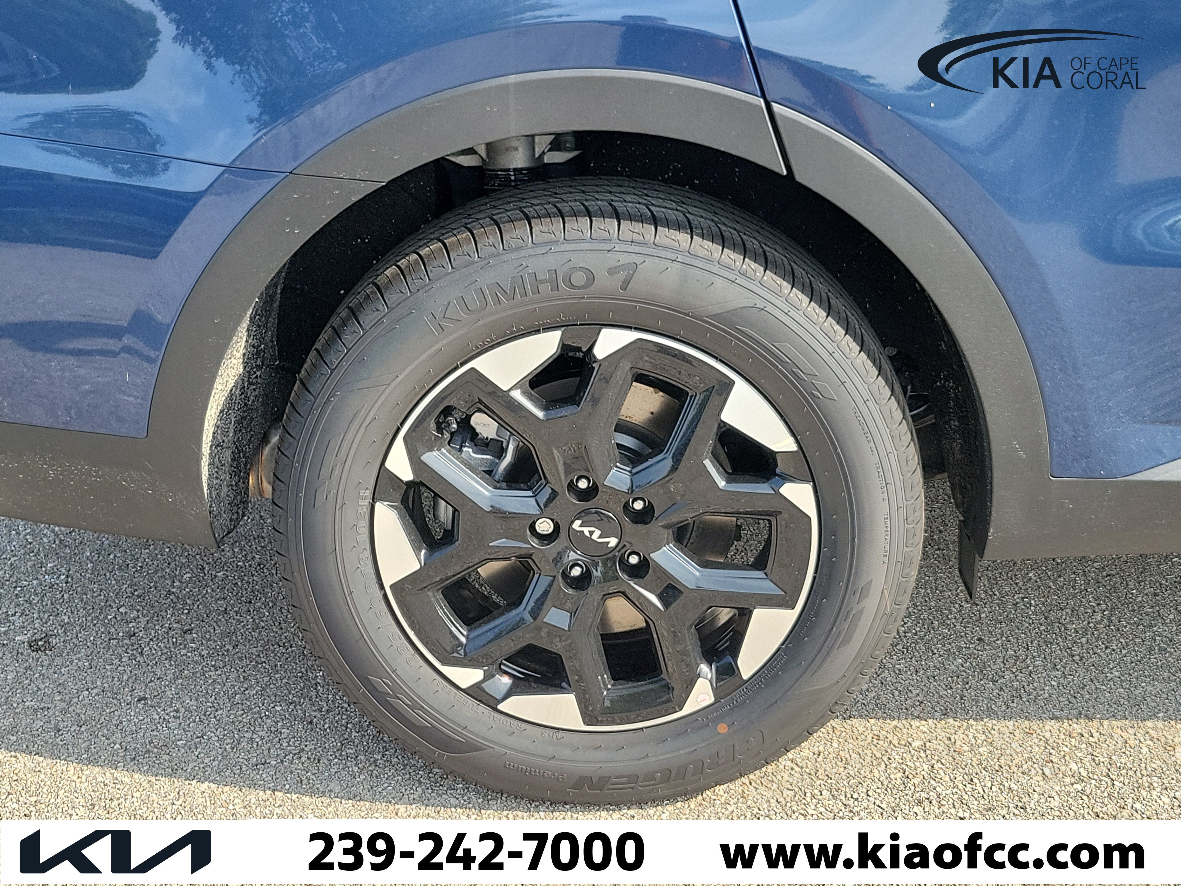 New 2026 Kia Sorento S FWD image 9
