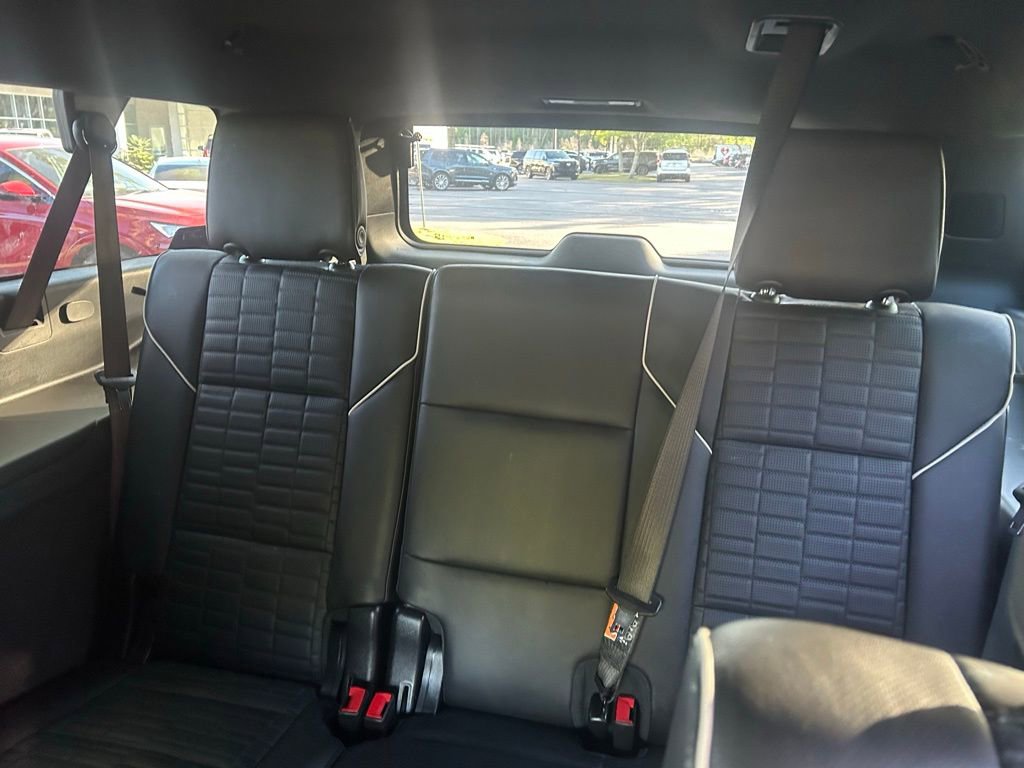 Certified 2025 Cadillac Escalade ESV Sport Platinum AWD/4WD image 9