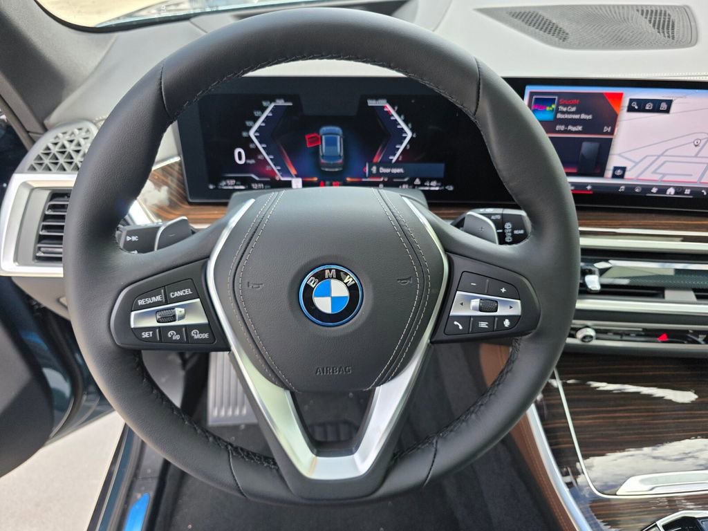 New 2026 BMW X5 xDrive50e AWD/4WD image 13