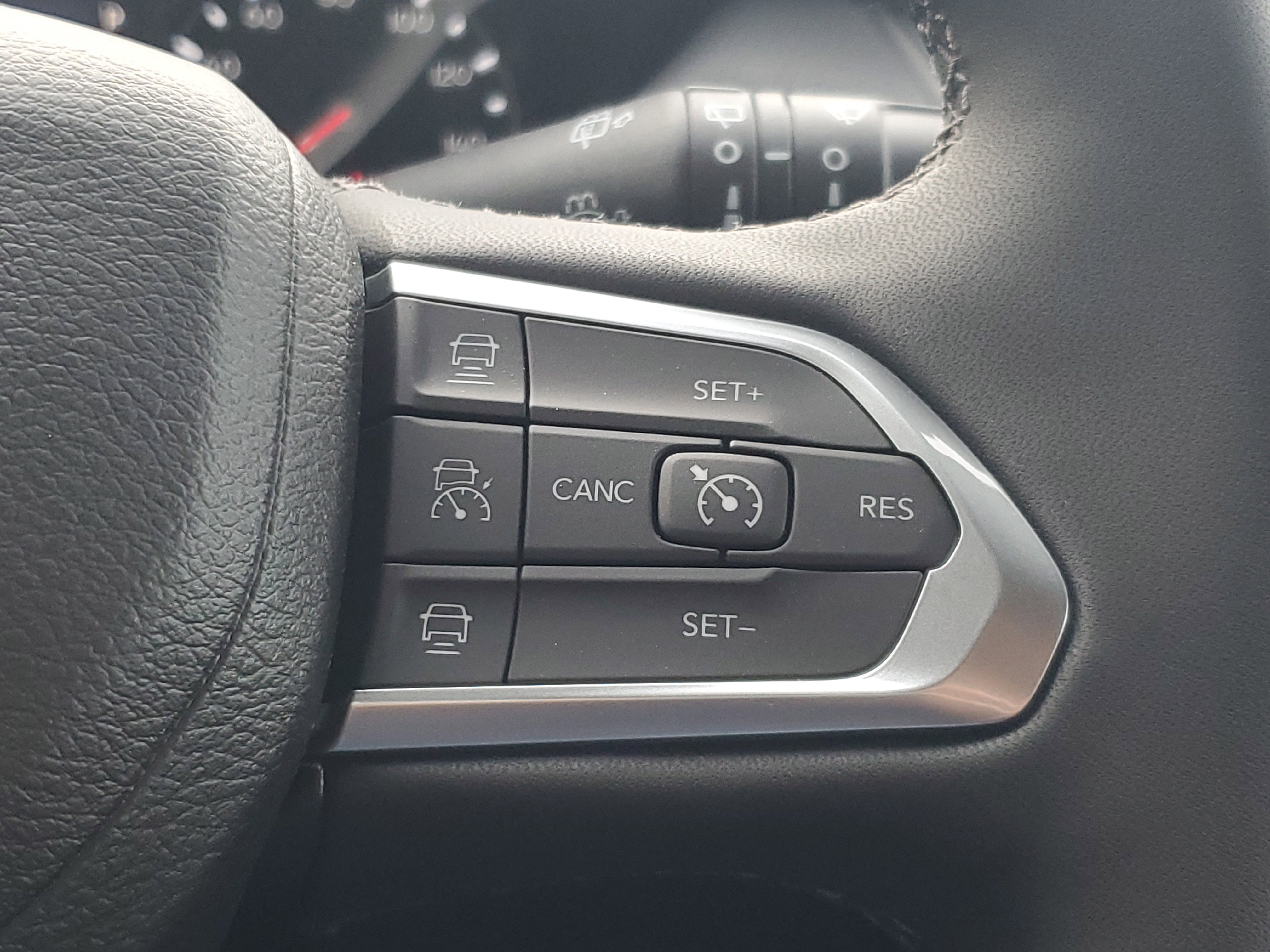 New 2026 Jeep Compass Limited image 13