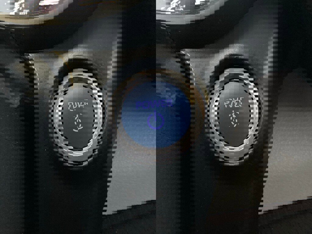 Certified 2023 Toyota Sienna XLE image 21