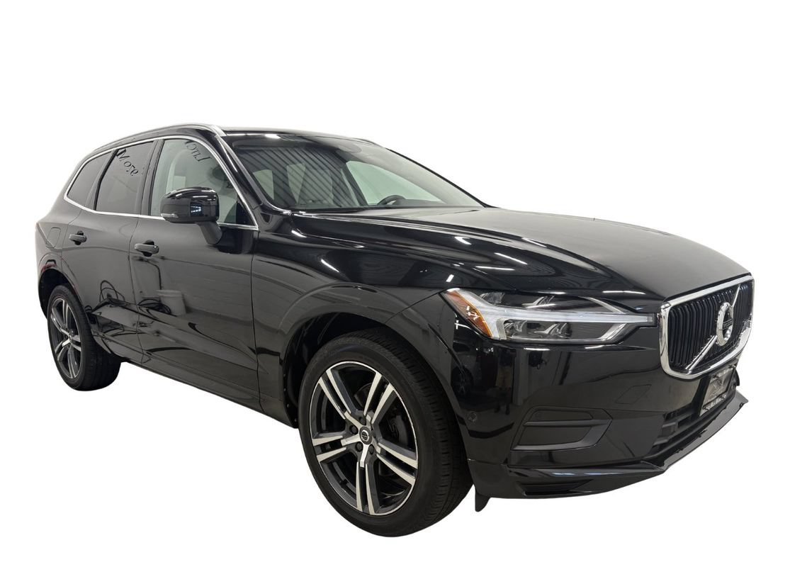 Used 2019 Volvo XC60 T5 Momentum w/ Multimedia Package AWD/4WD image 3