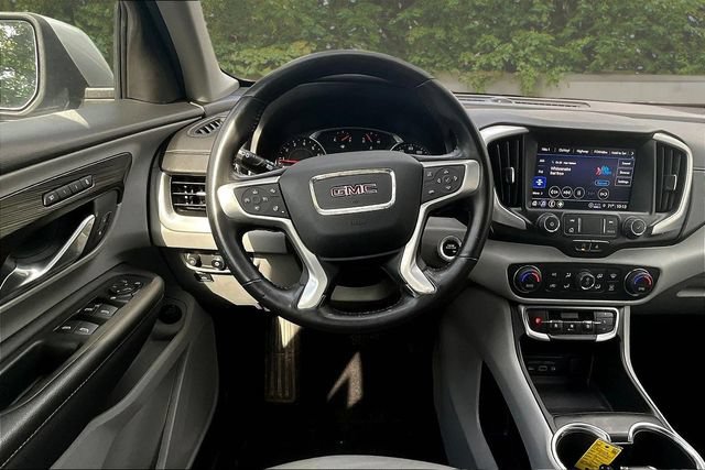 Used 2022 GMC Terrain SLT w/ LPO, Floor Liner Package AWD/4WD image 8