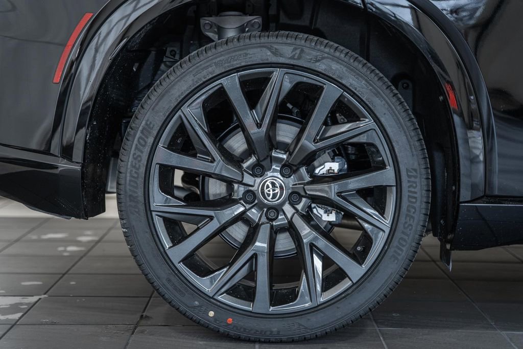 New 2025 Toyota Crown Signia image 19