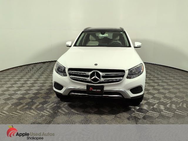 Used 2018 Mercedes-Benz GLC 300 4MATIC image 2