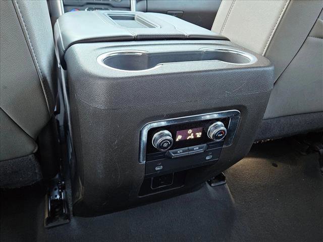 Used 2023 GMC Yukon SLT image 17