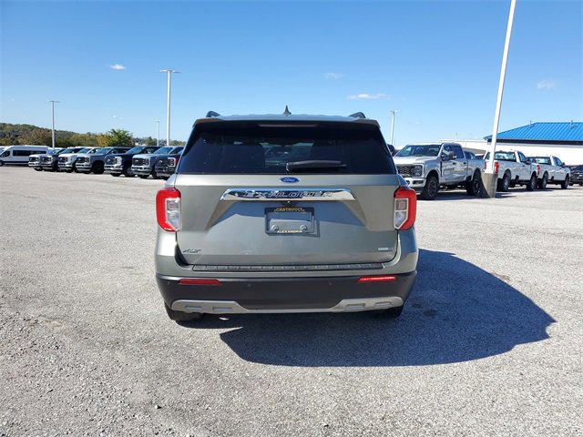 Used 2020 Ford Explorer XLT w/ Equipment Group 202A image 5