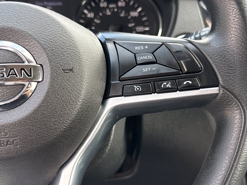 Used 2017 Nissan Rogue Sport SV FWD image 16