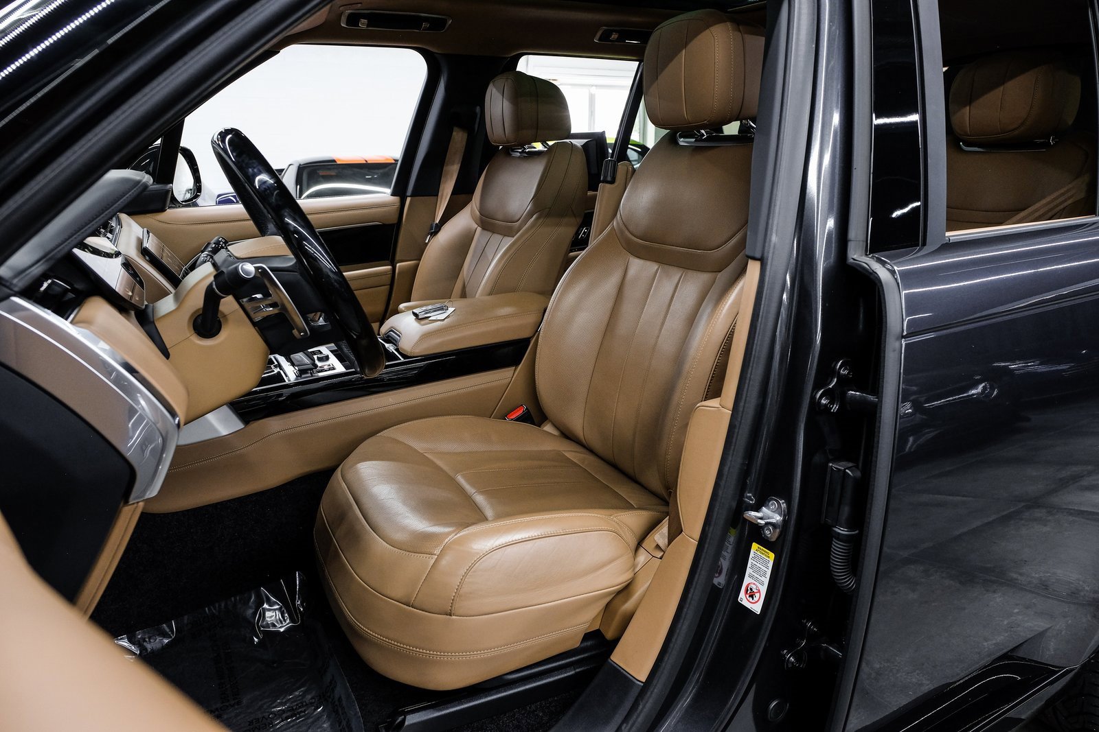 Used 2023 Land Rover Range Rover Autobiography image 39