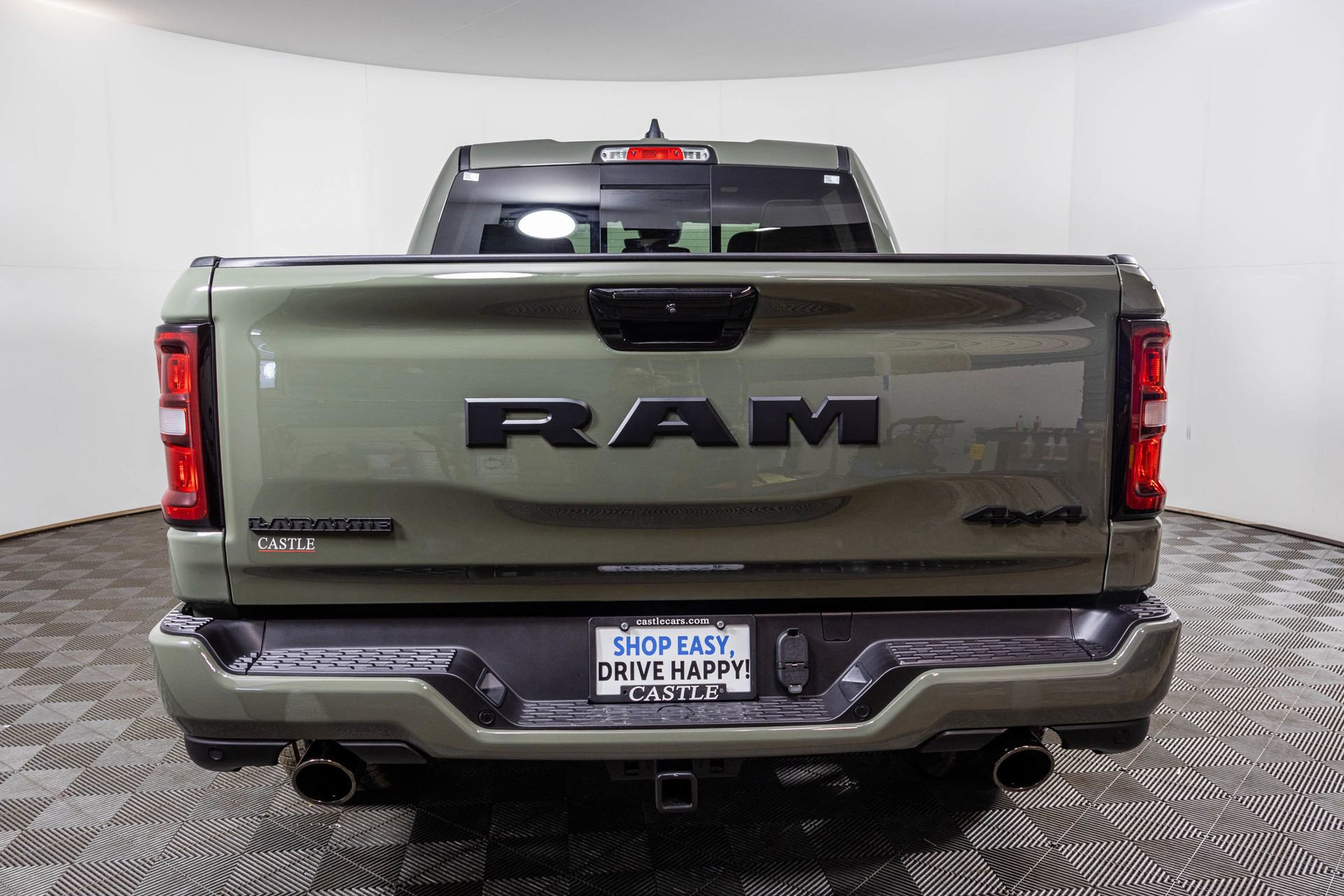 New 2026 RAM 1500 Laramie w/ Night Edition AWD/4WD image 18