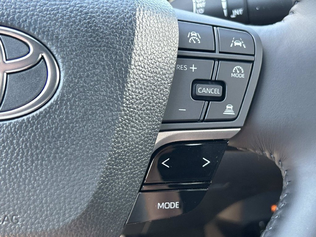 New 2026 Toyota Camry XSE FWD image 32